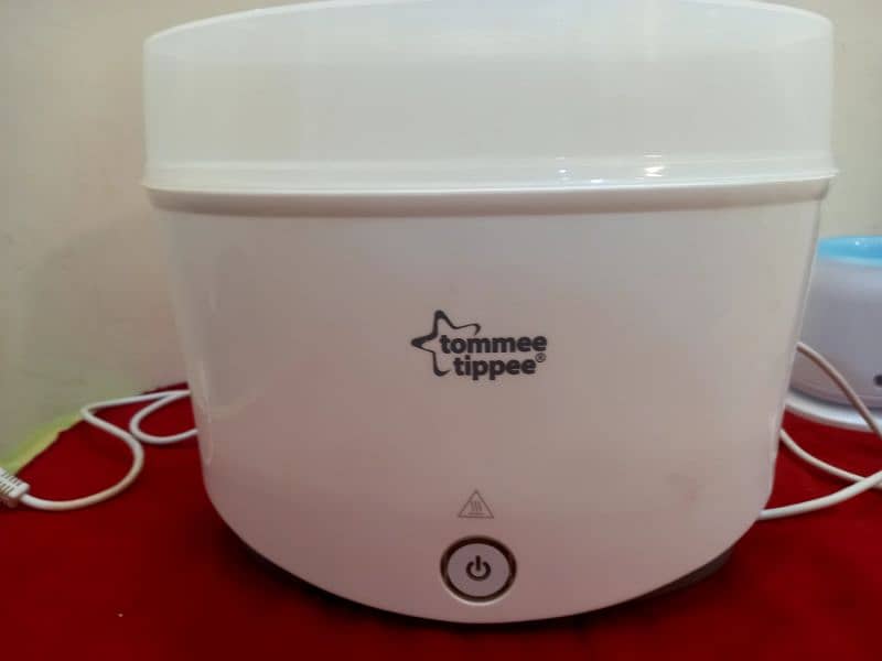 feeder sterilizer by tommee tippee (used) 0