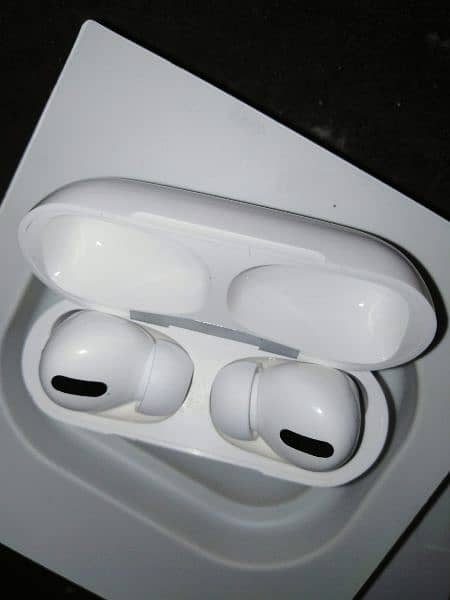 wireless Airpods 4