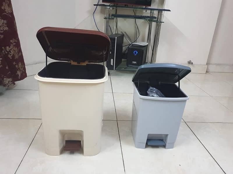 Dustbins 100 liters 14