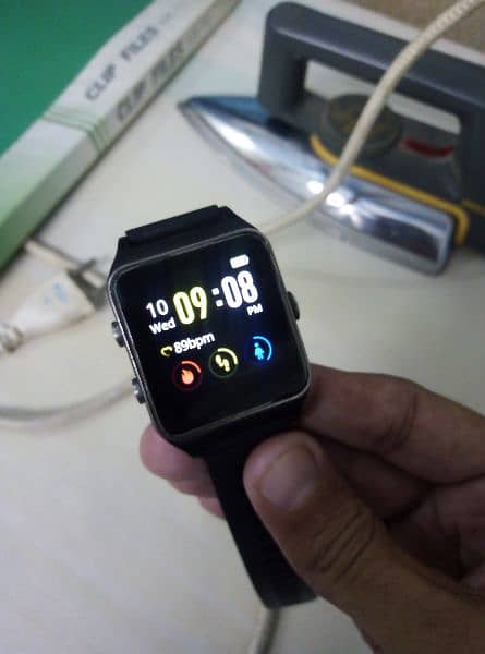 P1C Smart Watch 1
