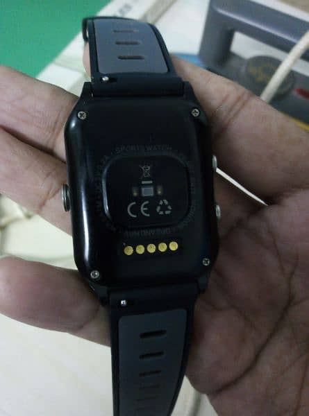 P1C Smart Watch 7