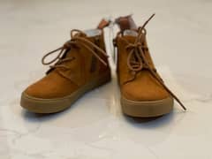 Gap brown kid's shoes for sale