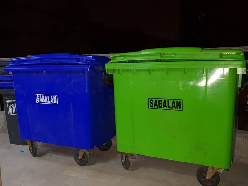 Dustbins 240 liter / pedal bins 5