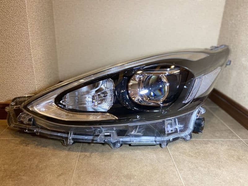 Toyota aqua 2018 /19 model led drl headlight 1