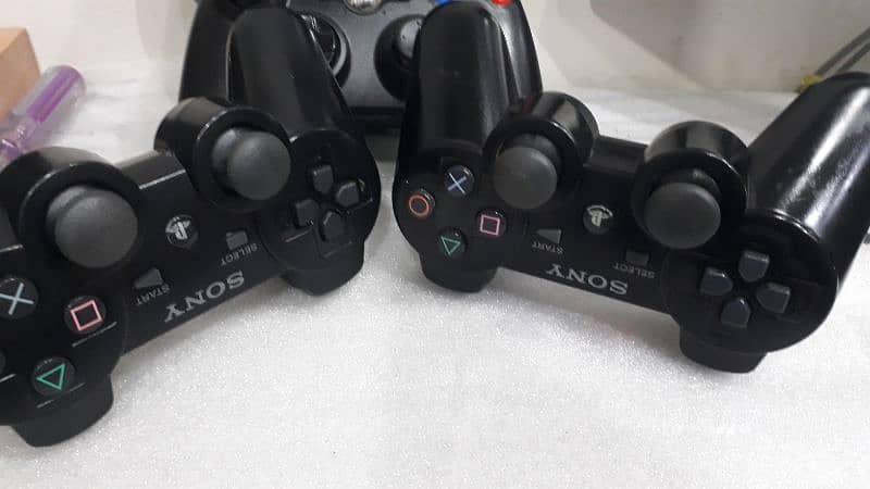 Ps4/PS3/PS2/Nintendo/Xbox 360 Controllers Repairing 3