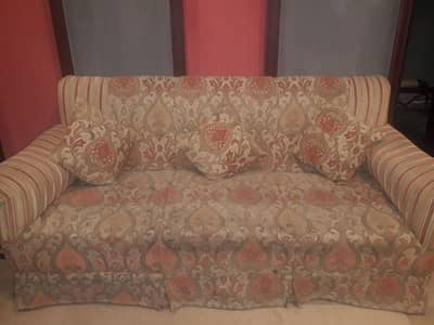 5 seater sofa set with cushions and covers