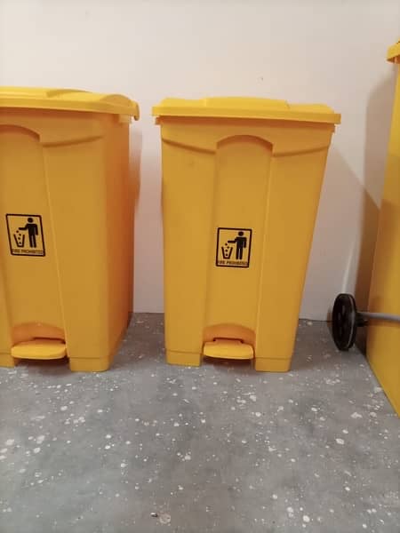 Pedal Bins / Dustbin / Trash bin 2