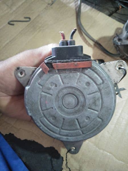 Radiator fan motor 2