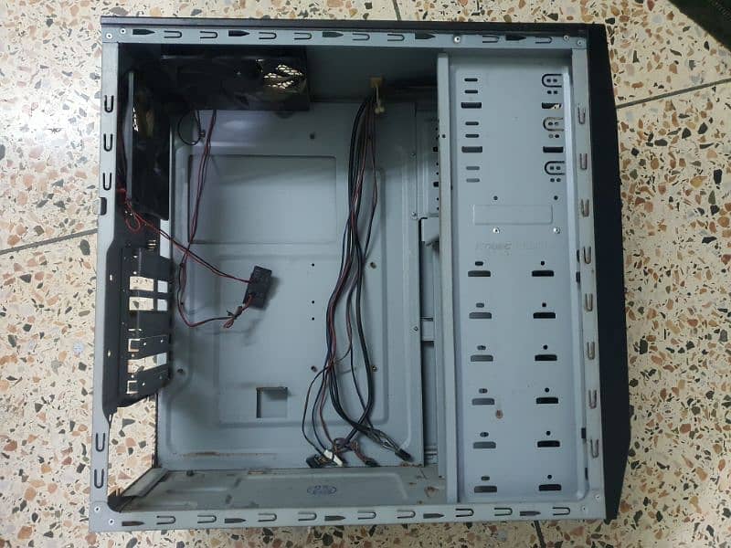 Antec Two Hundred Gaming Chassis 5