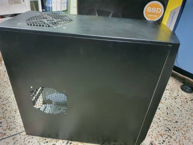 Antec Two Hundred Gaming Chassis 7