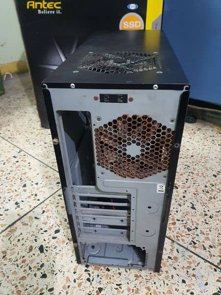 Antec Two Hundred Gaming Chassis 10