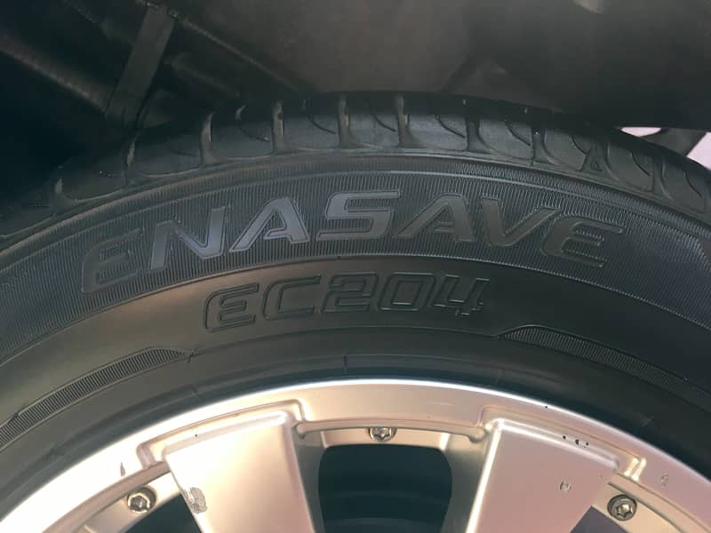 Dunlop / Enasave EC204 Tires 165/70 R14 81S (RIMS NOT FOR SALE