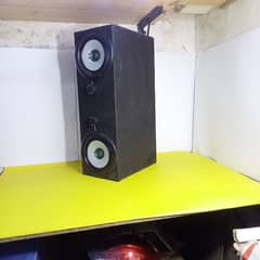 car speaker woofar sound