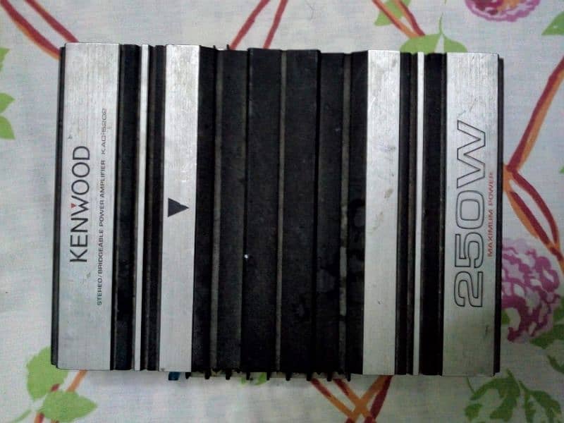 Kenwood genuine japanese car amplifier 0