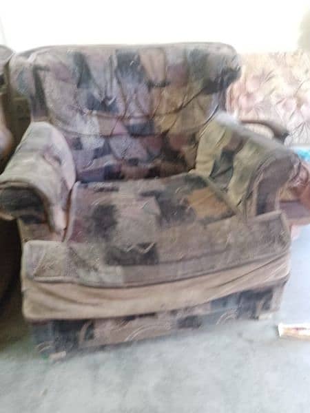 Jumbo size Five seater sofa for sale 3