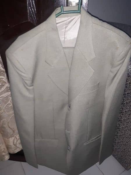Branded Coat and pant in good condition 0