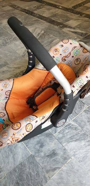 Carrycort/Carseat condition 10/10 for sale 1
