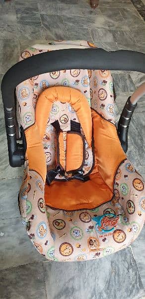 Carrycort/Carseat condition 10/10 for sale 4