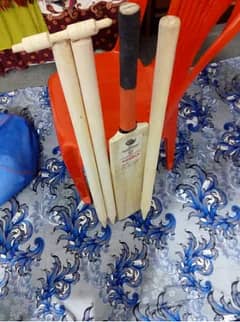 I Am Selling TAP BALL Cricket Kit New 0