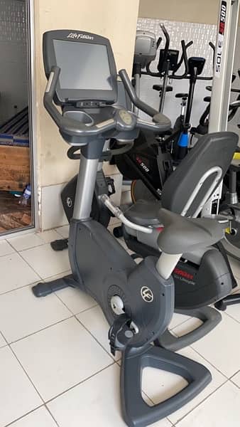 commercial treadmill,elliptical,recumbent,spinbike,gyms,rowing machine 15