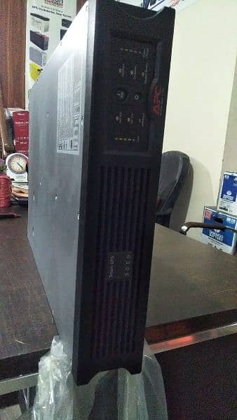 APC Smart UPS 3000VA 230V