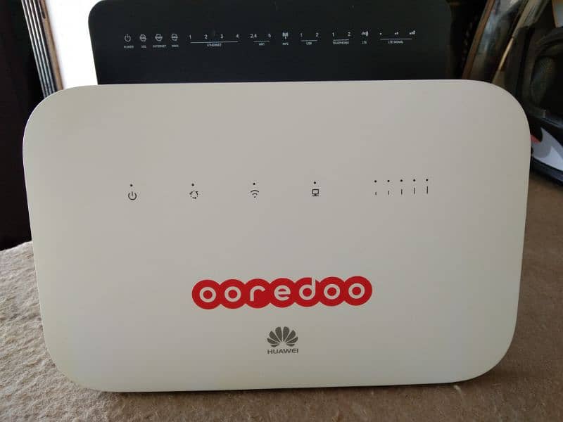 Huawei B612s-25d Cat 6 300 mbps 4G+ LTE Sim router wifi router 0