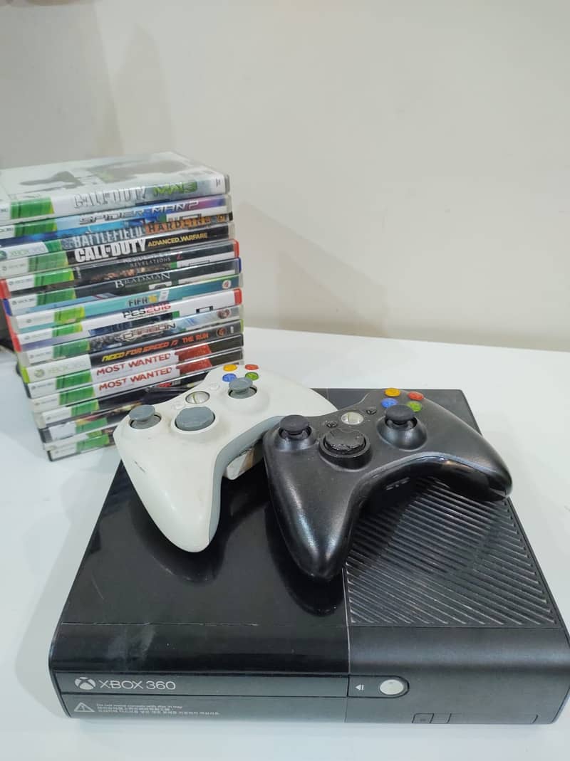 xbox 360 elite slim 500gb (with two controller) 2