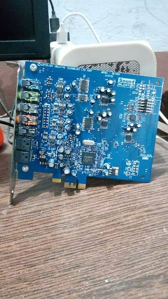 Creative SB1040 Sound Blaster X-Fi Xtreme Audio PCI-E Sound Card 7.1 0