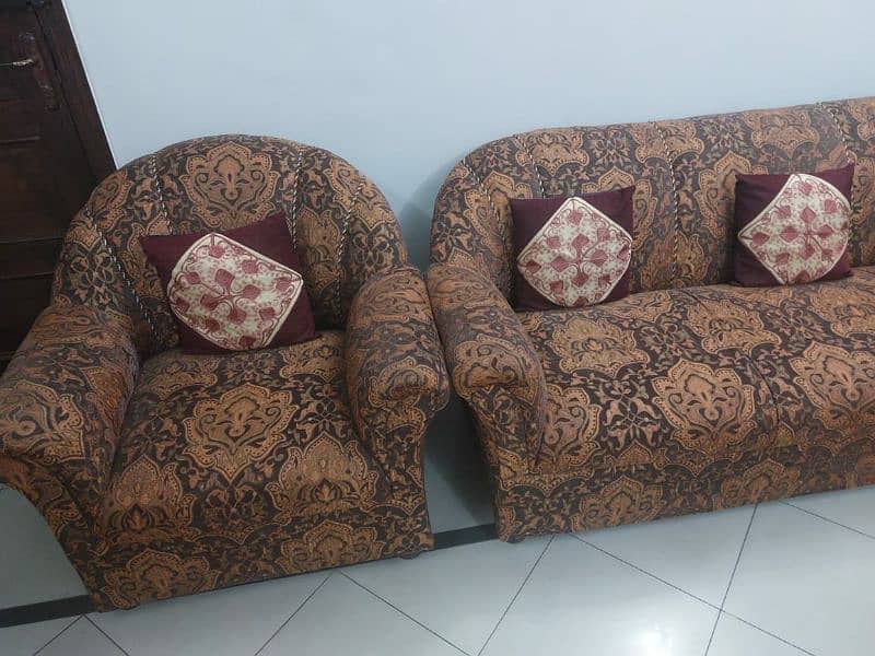 5 Seater Sofa for sale 1