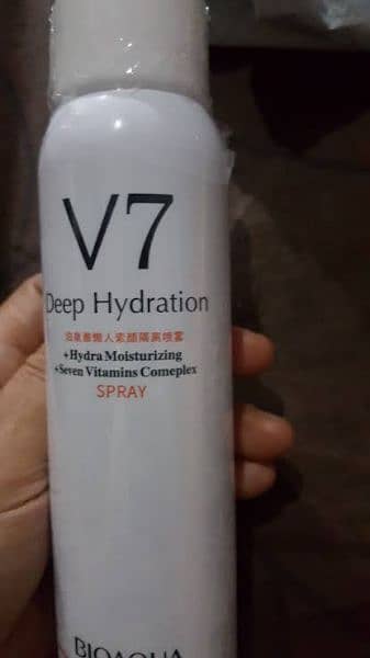 New) BioAqua V7 Deep Hydration Whitening Spray 200-ML 4