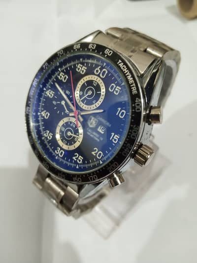 Luxury & Stylish Wrist Watch For Men Silver Bracelet