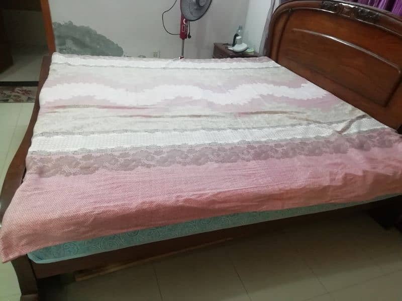 solid wooden bed with dressing table 2