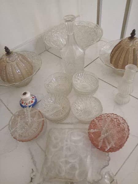 CROCKERY  CRYSTAL  ITEMS 0