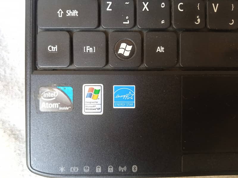 Acer Emachine em350 Laptop - Atom N450 - 1 GB Ram - 160 GB Rom 8