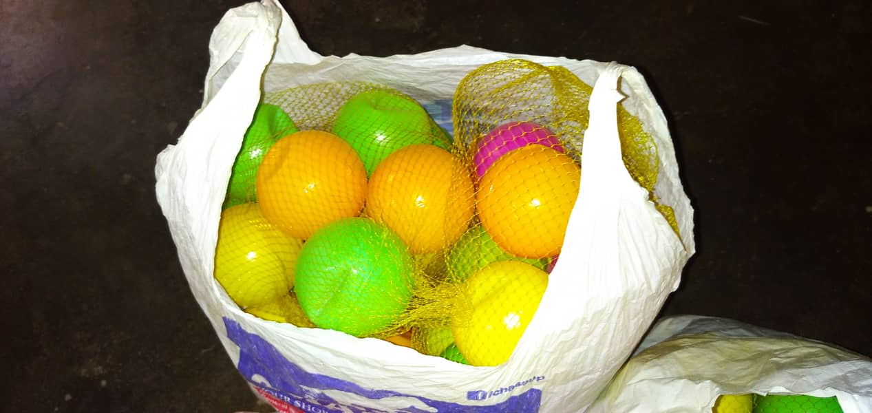 Plastic Balls 172 1