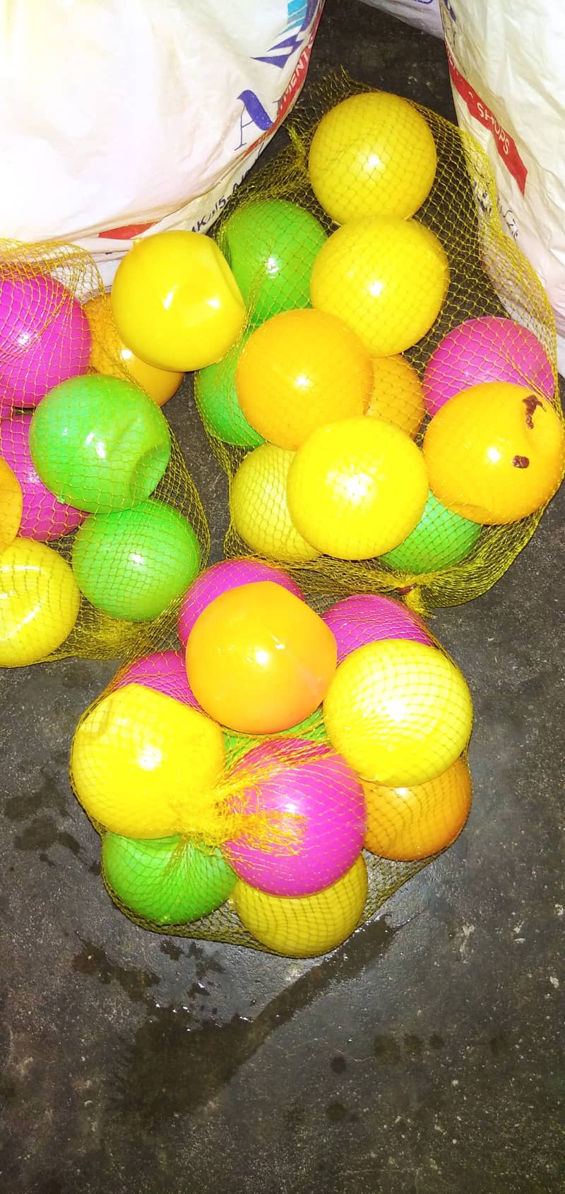 Plastic Balls 172 3