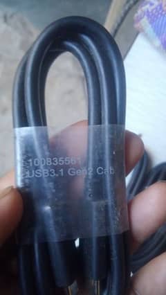 USB C to C 3.1 Gen. 2 4K 60hz display
