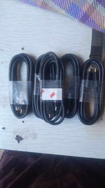 USB C to C 3.1 Gen. 2 4K 60hz display