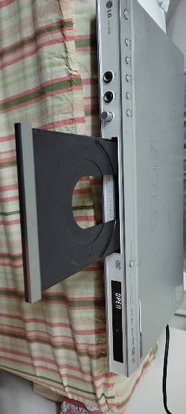 LG DVD/ VCD/ MP3 Player 4