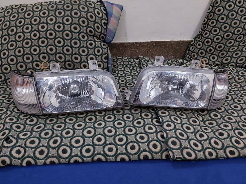 Kia Sportage 2002 Genuine Headlights Forsale 0