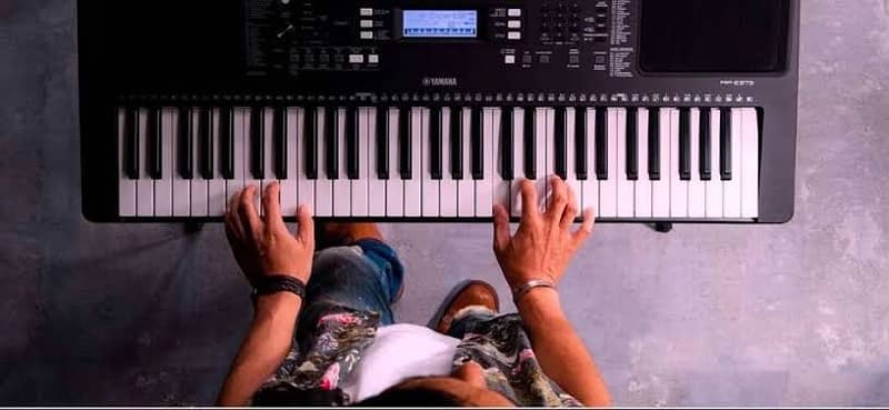 yamaha Psr E373  portable Electric keyboard | 61 keys | Grand Piano 1