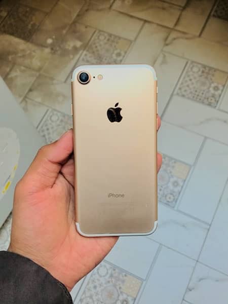 iphone 7 128gb gold 0