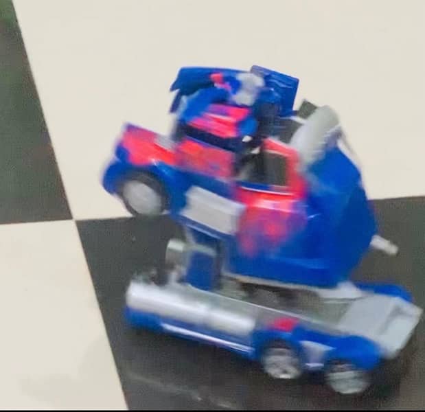 Optimus Prime transformer Robot Usa big size 2