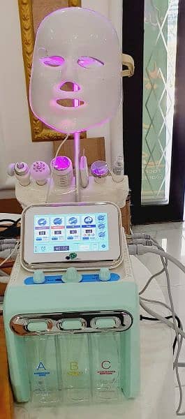 8 in 1 Hydra Facial machines available 1
