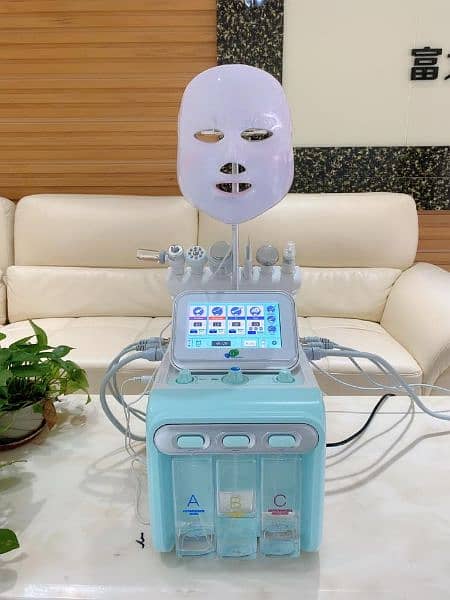 Hydra Facial Tower Type and Portable available 1