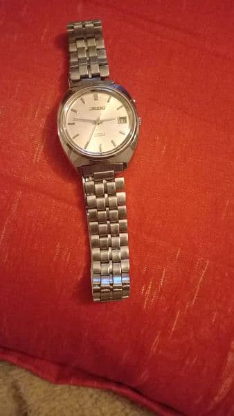 original automatic Orient watch with date dist 1