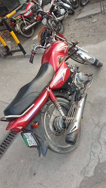 Self start Super Power 70'Cc Deluxe 3