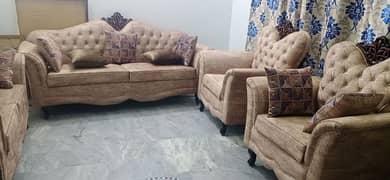 7 seater Taj style sofa set 0
