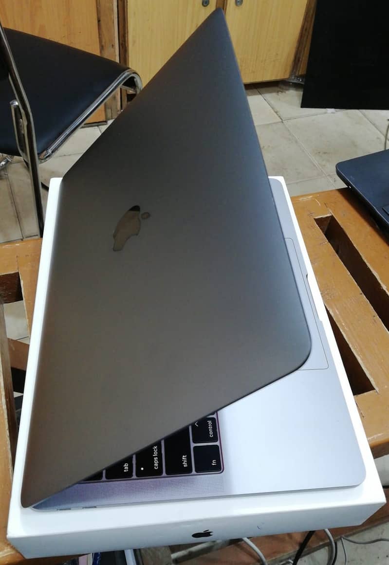MacBook Pro 13" 2015 2016 2017 2018 2019 & 2020 Used Available Stock 10