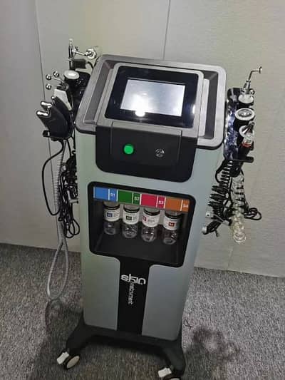 Hydra Facail machines